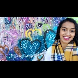 Meet your Posher, Margo